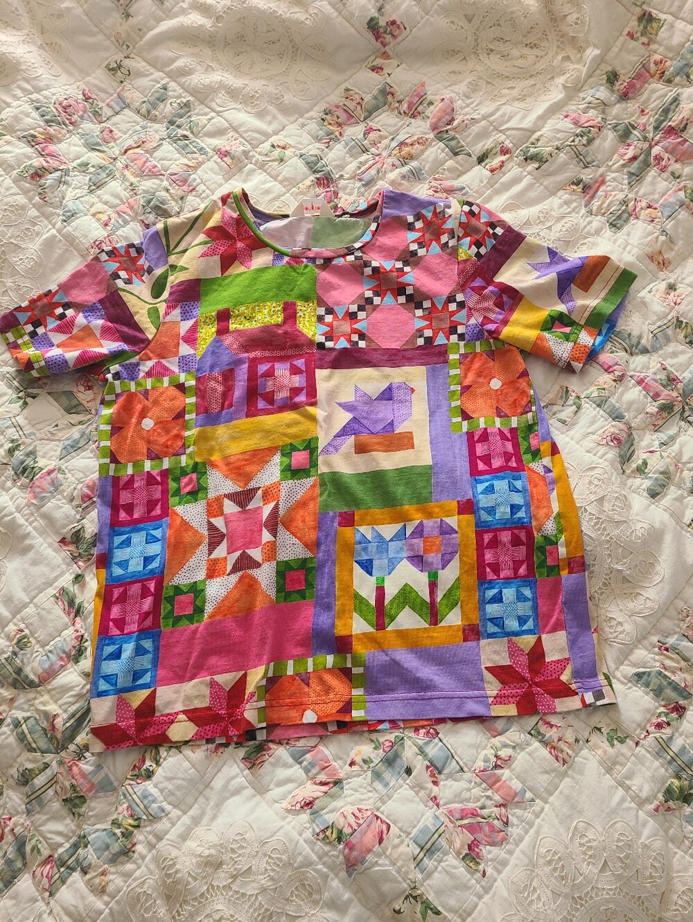 Gorman Heirloom Quilted Print Oversized Tee Rare Find! - Picture 2 of 6